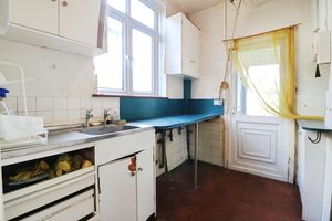 Photo 16- click for photo gallery